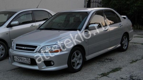 Автостекла Mitsubishi Lancer Cedia c установкой в Москве